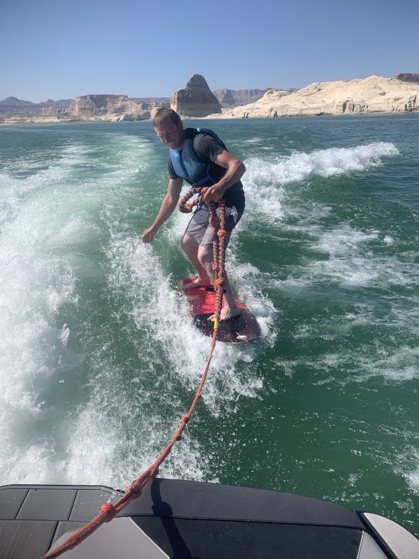 Farnes Wake Surfing