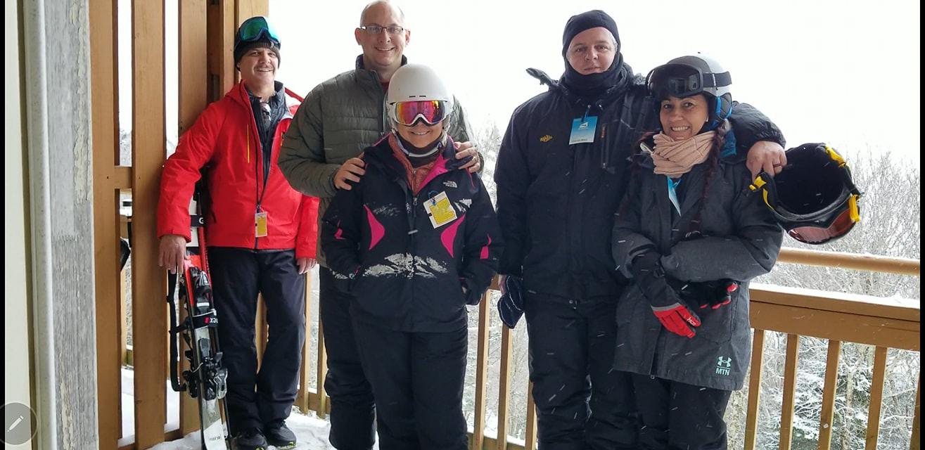 Snowshoe Family Skiing