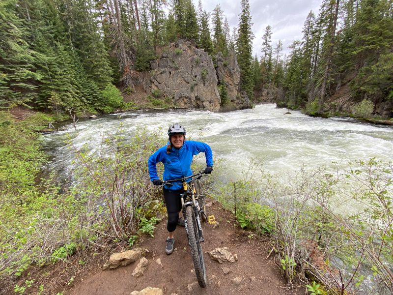 Riding Bikes Along the Deschutes River