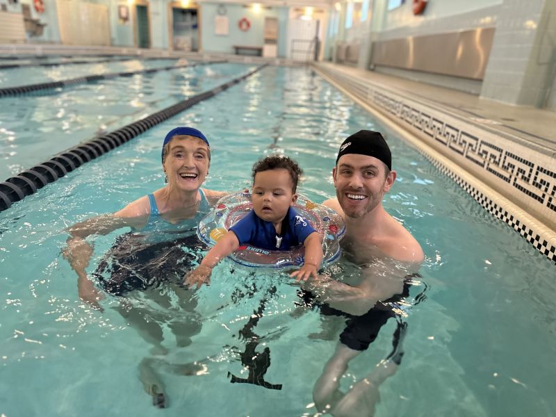 Pool Time for Sofia With Kevin & His Mom