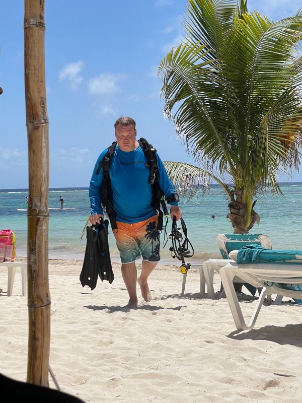 We Both Love to SCUBA - Curt Returning Frma Dive in Mexico