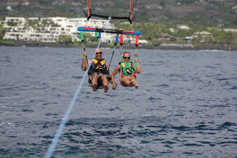 Paragliding in Hawaii