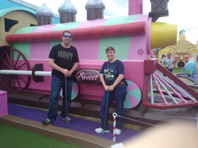 We Love Mini Golf!