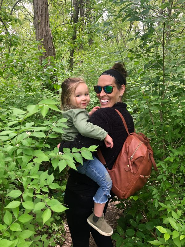 We Love to Hike & Explore