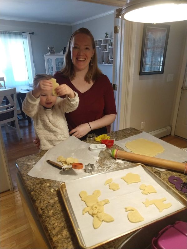 Kate Loves to Bake With Allie